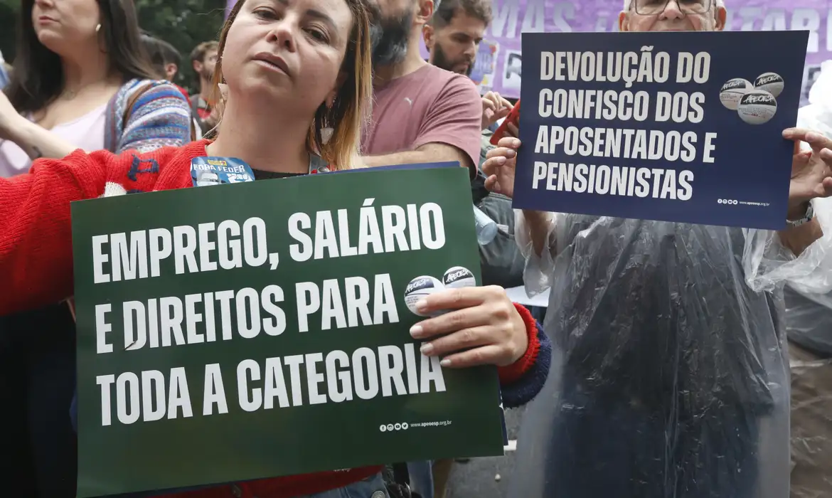 Professores da rede de SP fazem paralisação nesta quinta e sexta-feira
